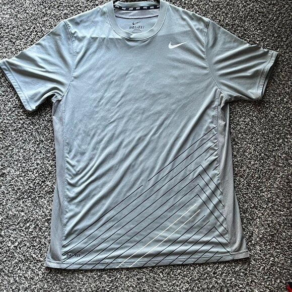 Nike Dri Fit Large Gray Running, Gym, Training T-Shirt - Picture 1 of 8